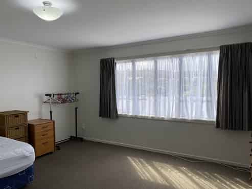 147 Dowse Drive, Maungaraki