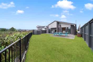 66 John Main Drive, Ramarama