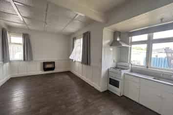 30 Pascal Street, Takaro