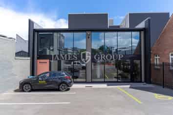 KINGSLAND GROUND FLOOR OFFICE WITH PREMIUM FIT-OUT