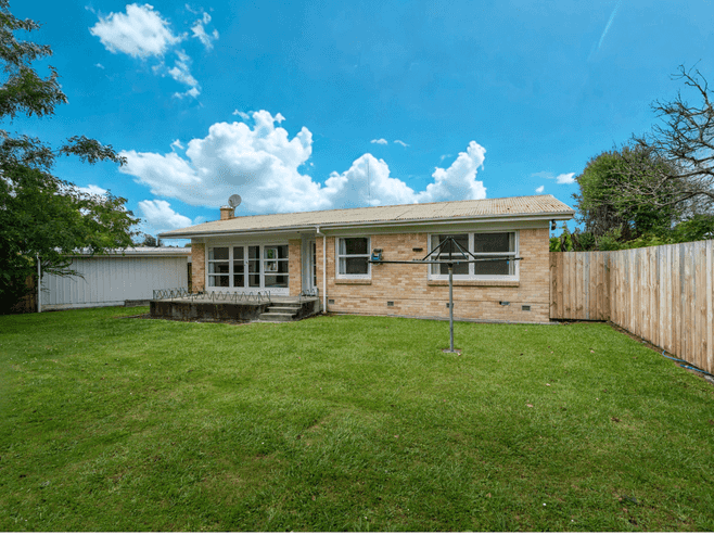 18 Brocas Avenue, Hillcrest