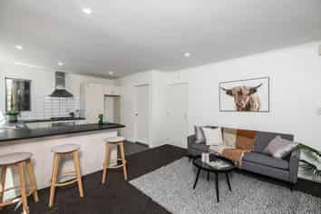 198A Helston Road, Paparangi