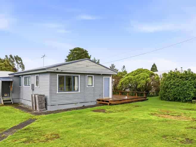 19 Mackenzie Street, National Park