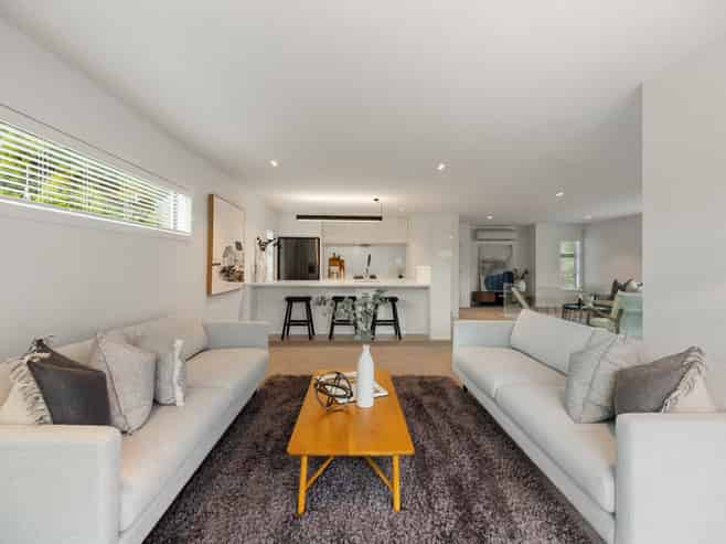 896A River Road, Queenwood