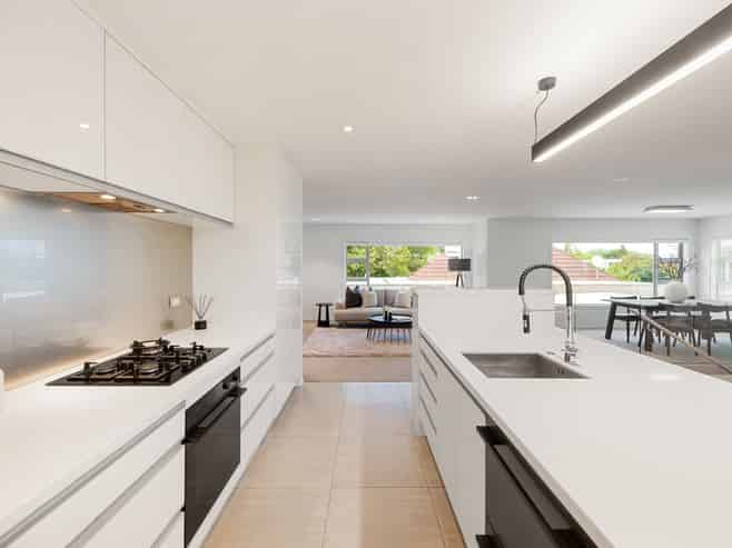 896A River Road, Queenwood