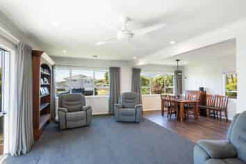 4 Haycock Place, Richmond