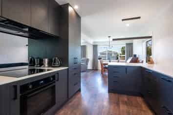 4 Haycock Place, Richmond