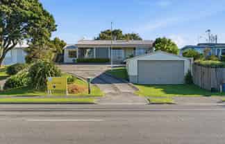 684 Papamoa Beach Road, Papamoa Beach
