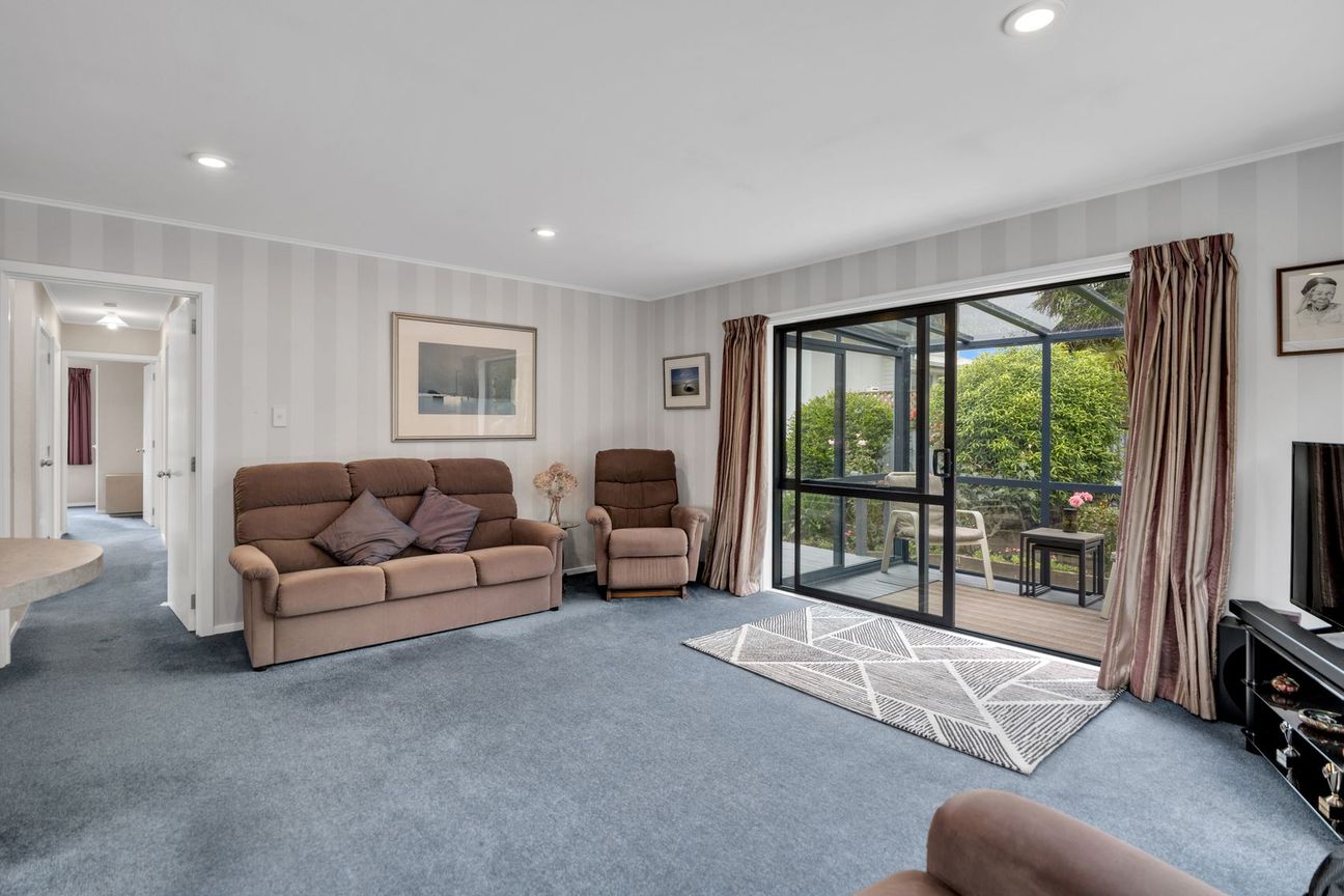 Room to grow on Grove Avenue - Widok 6