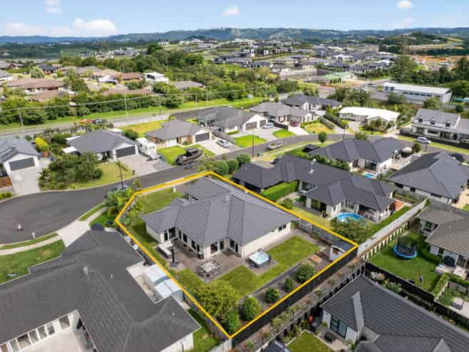 19 Charlotte Drive, Omokoroa