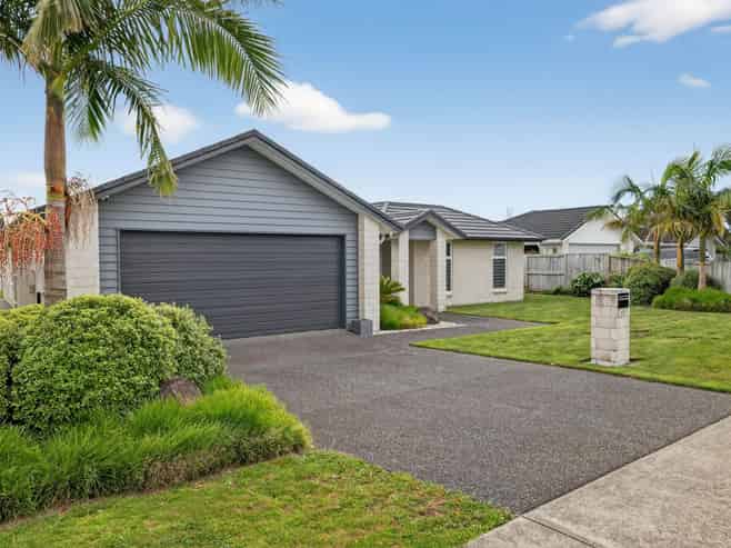 19 Charlotte Drive, Omokoroa