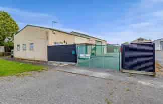 Workshop & Yard in great location