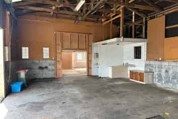 Workshop & Yard in great location