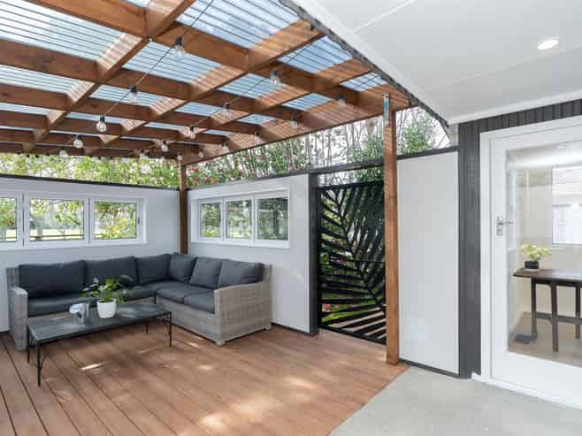 49 Rhonda Avenue, Deanwell