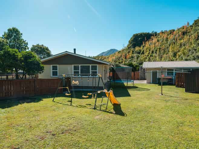 32 Ballantrae, Kawerau