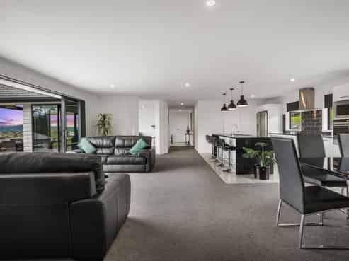 104 Solan Drive, Waimauku