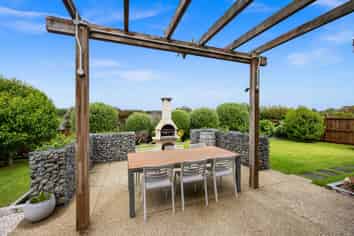 9 Ara Kakara Avenue, Huapai