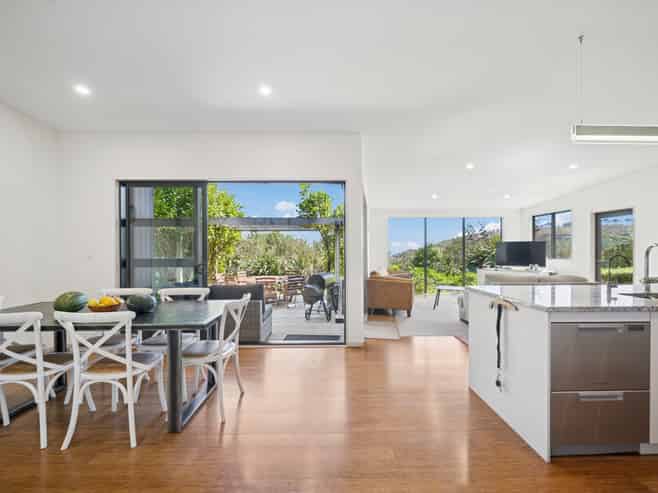 173 Bing Lucas Drive, Tawa