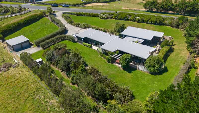 173 Bing Lucas Drive, Tawa