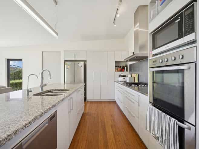 173 Bing Lucas Drive, Tawa