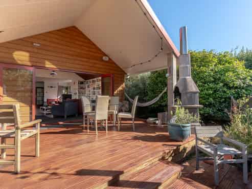 12 Dixon Street, Carterton