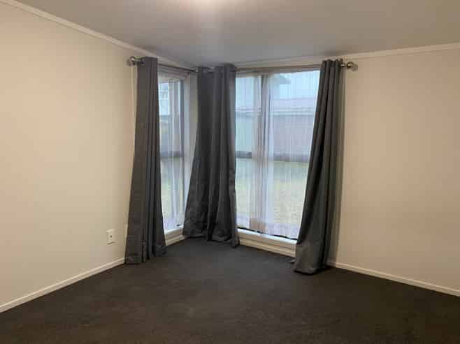 8A Appleby Place, Mangere East