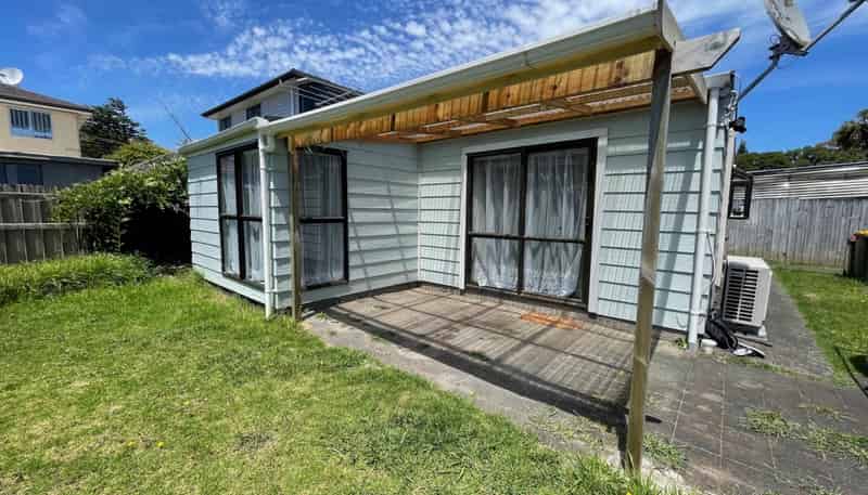 8A Appleby Place, Mangere East