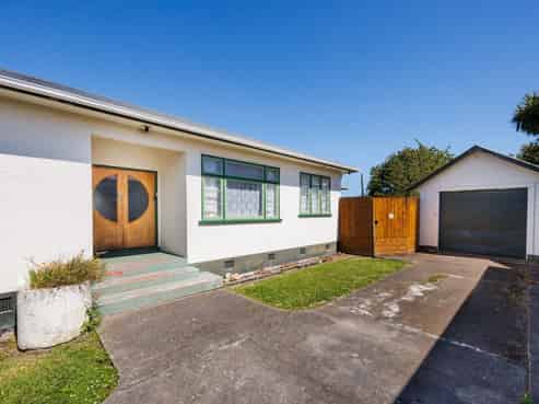 119 Ferguson Street, West End