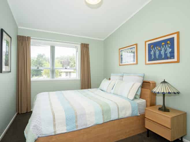 34 Laburnum Road, New Windsor