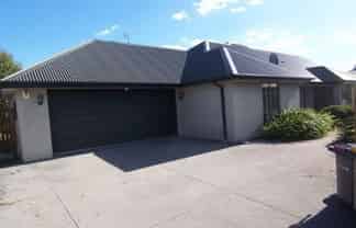 5 Longspur Av, Wigram