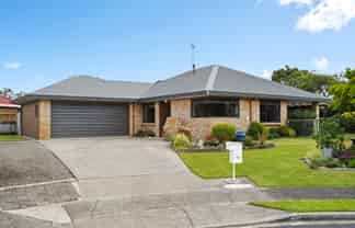14 Rogers Place, Fairview Downs