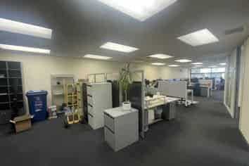 Adaptable warehouse & showroom opportunity