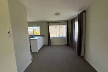 91B  Triangle Road , Massey