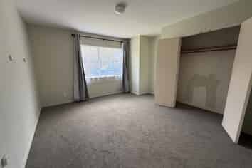 91B  Triangle Road , Massey