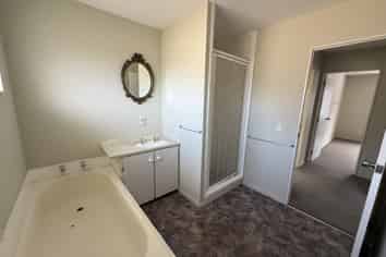 91B  Triangle Road , Massey