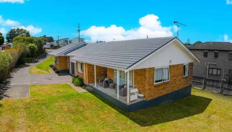 91B  Triangle Road , Massey