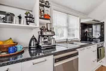 2 Galway Avenue, Hamilton East