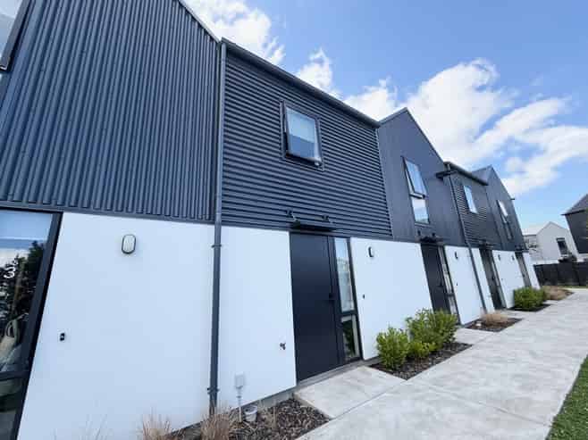 4/45 Dickens Street, Addington