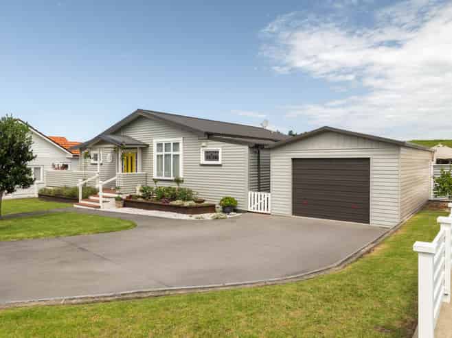 53 Ocean Breeze Drive, Waihi Beach