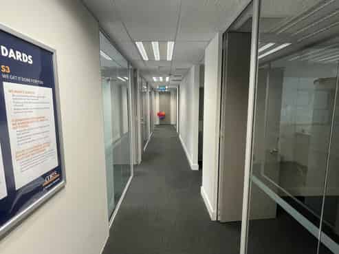 Versatile warehouse, showroom & office