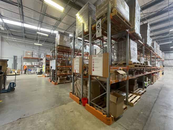 Versatile warehouse, showroom & office