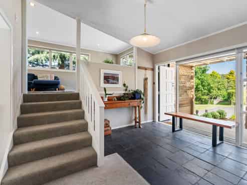 113 Taupo View Road, Hilltop