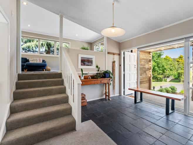 113 Taupo View Road, Hilltop