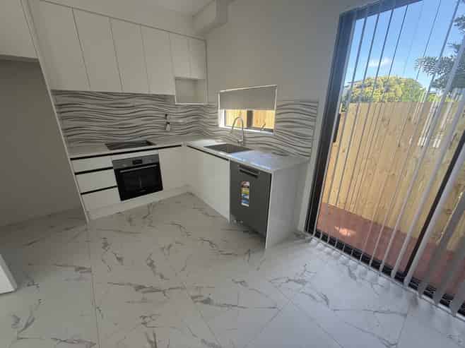 32C Cape Road, Mangere