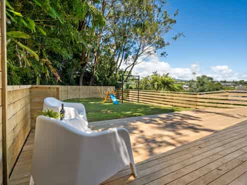 89B Poplar Grove, Whalers Gate