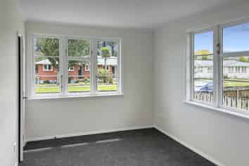 15 Hamilton Street, Pahiatua