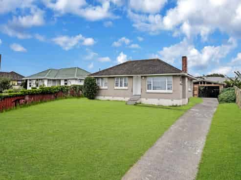 36 Ashley Avenue, Mangere East
