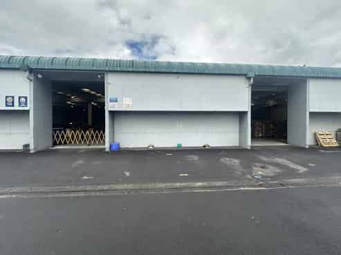 Affordable warehouse with exclusive yard