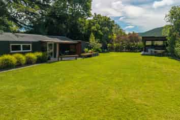 147 Whitby Road, WAKEFIELD