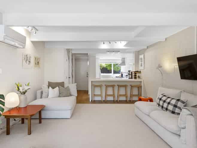 108 Winchester Street, Merivale